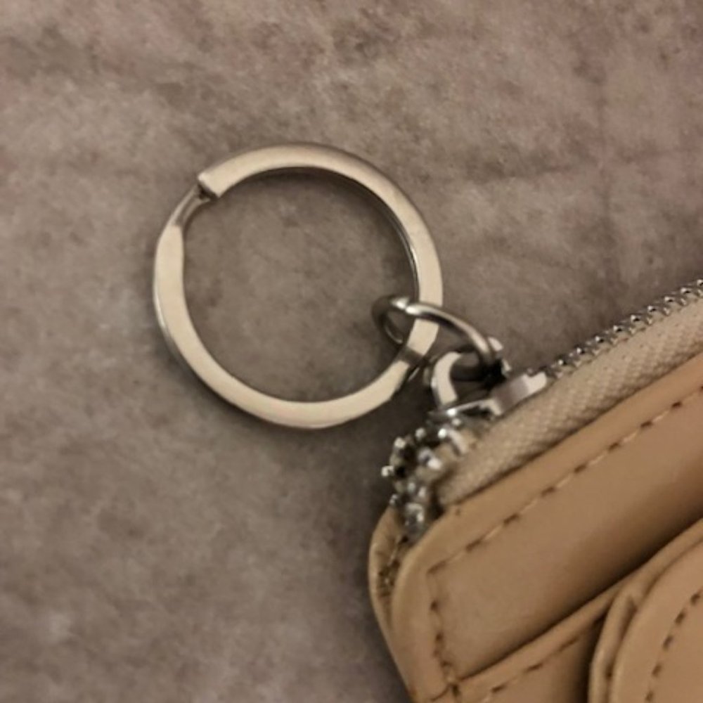 Capri Credit Card Wallet - Picture 7 of 11